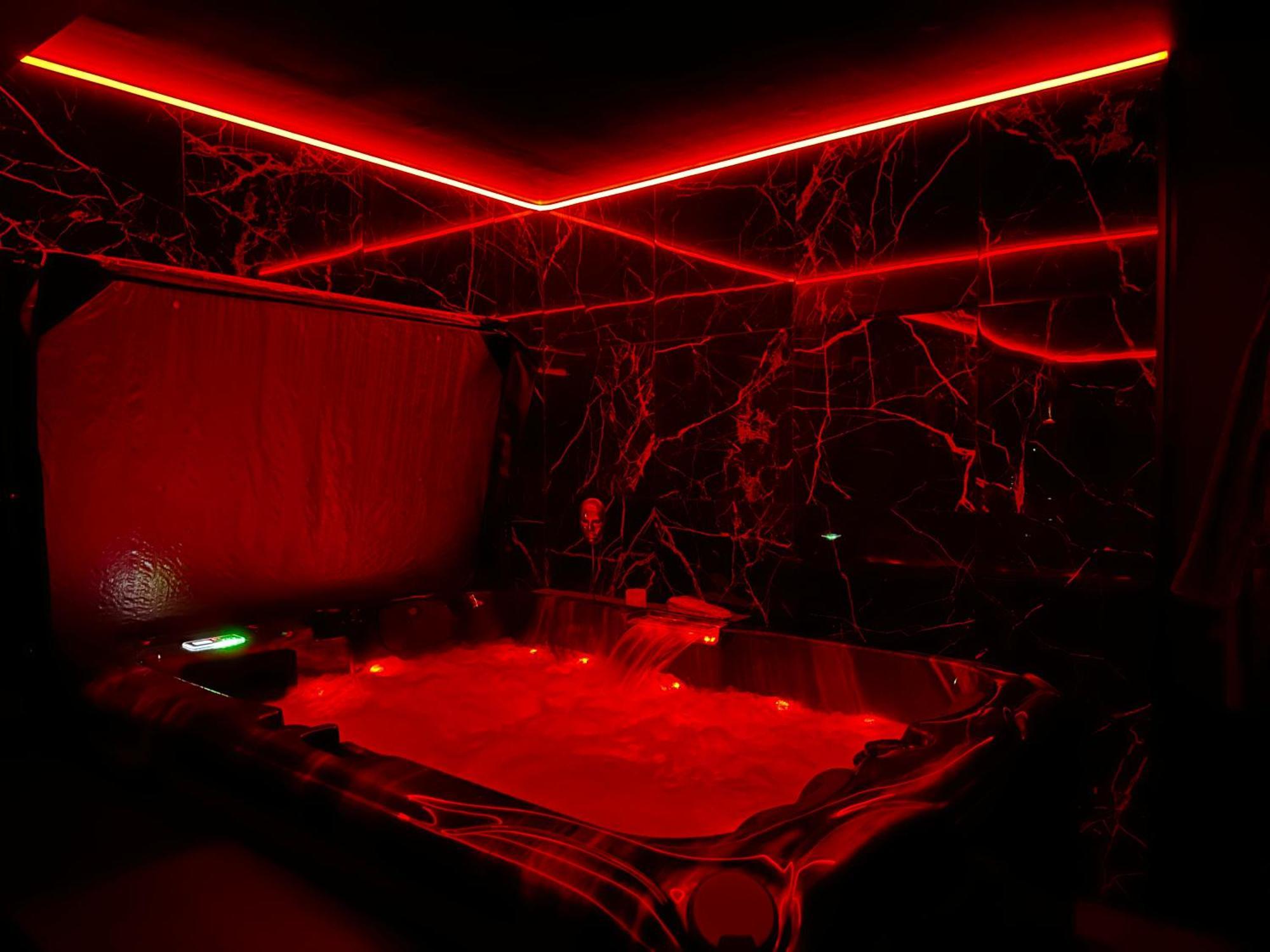 Love Room Passion Saint-Hilaire-de-Talmont Екстер'єр фото